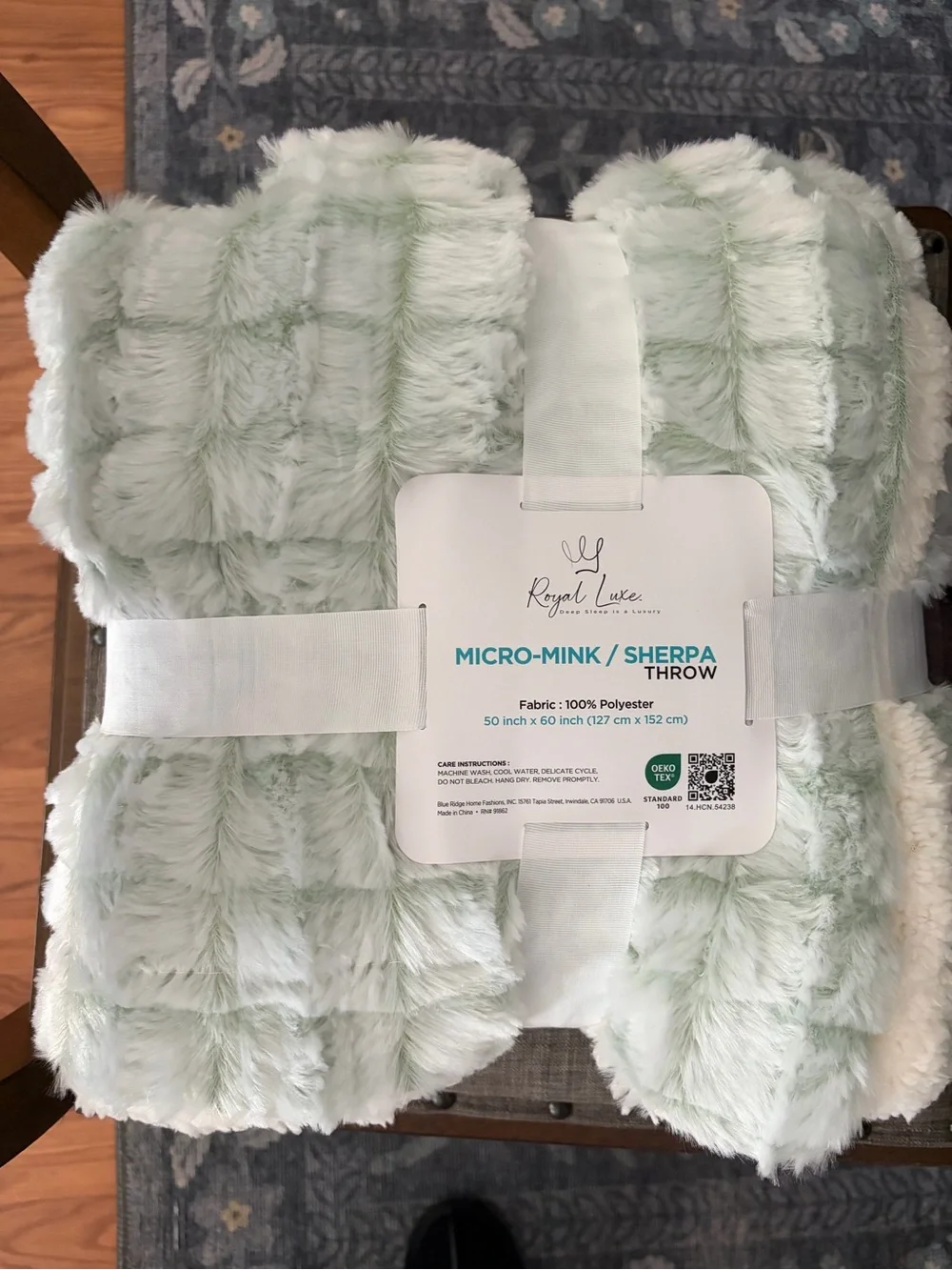 Micro-Mink Sherpa Throw Blanket - Green